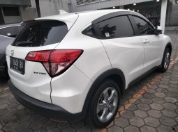 Honda HR-V 1.5L S 2018 Putih 1