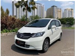 Dijual mobil bekas Honda Freed 1.5, Jawa Barat  3