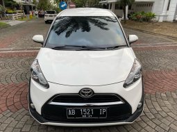 Toyota Sienta V 2017 Putih 1