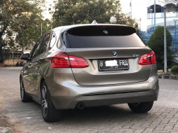 BMW 218i AT Silver 2015 6