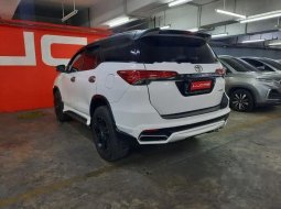 Jual mobil Toyota Fortuner VRZ 2017 bekas, DKI Jakarta 5