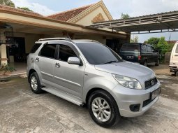 Daihatsu Terios TX 2011 1