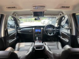 Toyota Fortuner 2.4 VRZ AT Grey 2016 10