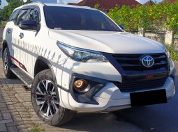 Dijual Mobil Bekas Toyota Fortuner VRZ 2018 6