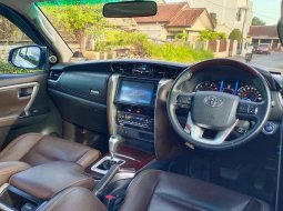 Dijual Mobil Bekas Toyota Fortuner VRZ 2018 7