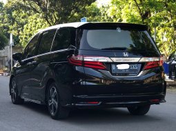 Honda Odyssey Prestige AT Hitam 2015 6