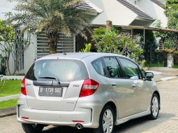 Honda Jazz RS 2011 Silver 6