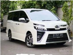 Jual mobil bekas murah Toyota Voxy 2018 di DKI Jakarta 16