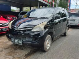 Daihatsu Xenia M 2012 3