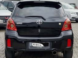 Toyota Yaris J MT 2012 Hitam 9