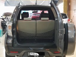 Daihatsu Terios R Adventure AT 2016 abu-abu 8