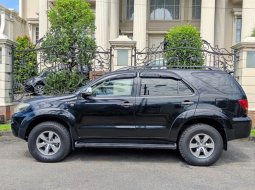 Toyota Fortuner V 2006 5