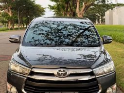 Toyota Kijang Innova V Luxury 2016 1