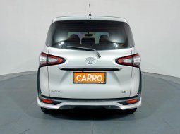 Toyota Sienta Q AT 2017 Silver 4