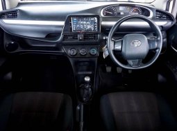 Toyota Sienta G MT 2017 Putih 5