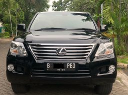 Lexus LX 570 2010 Hitam 5