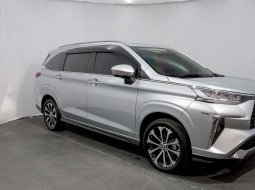 Toyota Veloz Q AT 2021 Silver 1