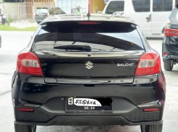 Suzuki Baleno Hatchback MT 2018 Hitam 9