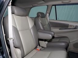 Toyota Kijang Innova 2.5 G 6