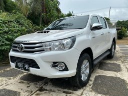 Toyota Hilux G  D Cab 2.4 MT 2017 4