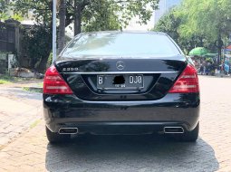 Mercedes-Benz S-Class S 350 2010 Hitam Panaromic Sunroof 6