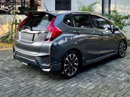 Jual Mobil Bekas Honda Jazz RS MT 2016 8