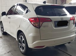 Honda HRV Prestige A/T ( Matic Sunroof ) 2018/ 2019 Putih Siap Pakai Good Condition 6