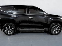 JUAL Mitsubishi Pajero Sport 2.4 Dakar Ultimate 4X2 AT 2019 Hitam 5