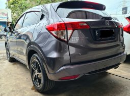 Km 33rban Honda HRV Prestige 1.8 AT ( Matic ) 2019 / 2020 Abu2 Tua Good Condition 4
