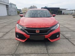 Honda Civic Hatchback RS Merah 1