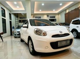 Nissan March 1.2L XS AT 2011 4