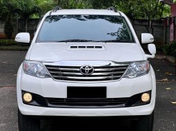 TOYOTA FORTUNER G AT DIESEL 2013 PUTIH 1