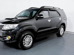 Toyota Fortuner 2.4 G AT 2013 Hitam 3