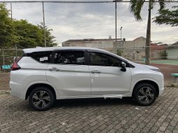 Mitsubishi Xpander Ultimate A/T 2021 4