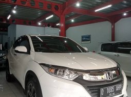 Honda HR-V 1.5L E CVT A/T 2019  2