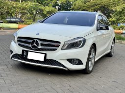 Mercedes-Benz A-Class A 200 2013 Putih 2