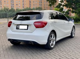 Mercedes-Benz A-Class A 200 2013 Putih 4