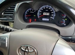 Toyota Fortuner G 2012 Hitam 3