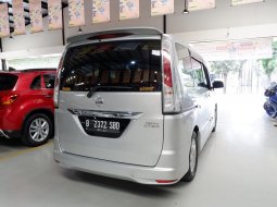 Nissan Serena Highway Star 2013 4