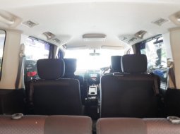 Nissan Serena Highway Star 2013 7