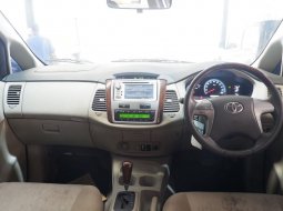 Toyota Kijang Innova V A/T Gasoline 2013 9