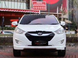 Mobil Hyundai Tucson 2013 XG terbaik di Banten 1