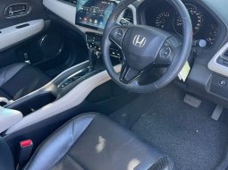 Honda HR-V Prestige 2017 Hitam 2