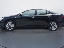 Toyota Camry 2.5 V AT 2018 Hitam 3