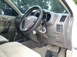 Jual mobil Toyota Rush 2012 4