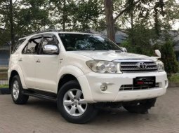 Toyota Fortuner 2010 Banten dijual dengan harga termurah 2