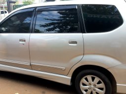 Toyota Avanza S 2010 2