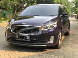 Kia Grand Sedona Ultimate 2017 Biru 1