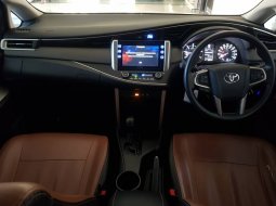 Toyota Kijang Innova V 2017 6