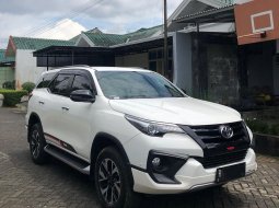 Toyota Fortuner TRD 2019 3